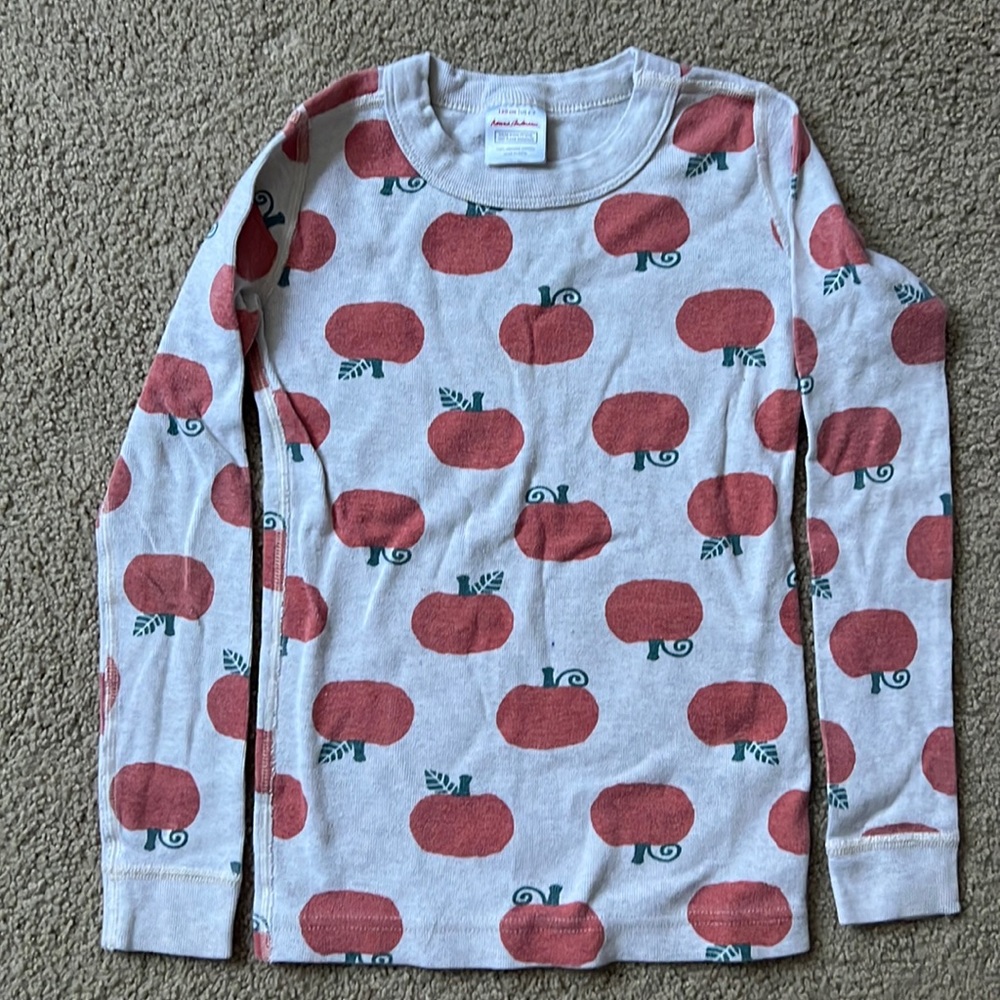 Hanna Anderson size 6/7 pumpkin pajama set